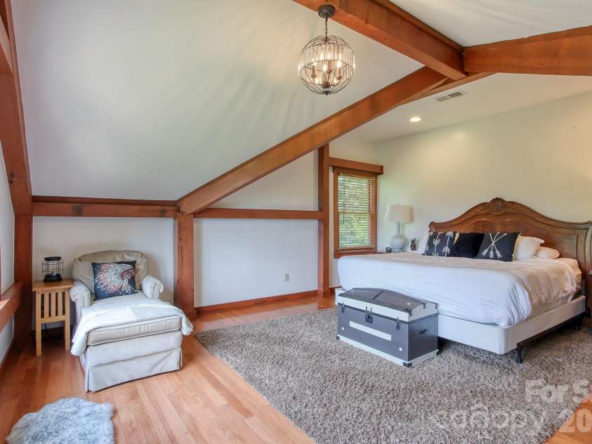 28 Nantahala Ridge, Bryson City, NC 28713.  MLS# CAR4354188, YatesRealty ID 2998. 