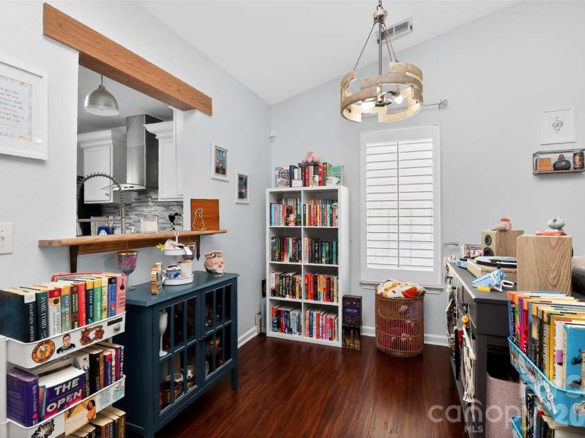 5422 Harris Cove Drive, Charlotte, NC 28269.  MLS# CAR4392419, YatesRealty ID 29980. 