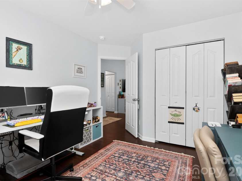 5422 Harris Cove Drive, Charlotte, NC 28269.  MLS# CAR4392419, YatesRealty ID 29980. 