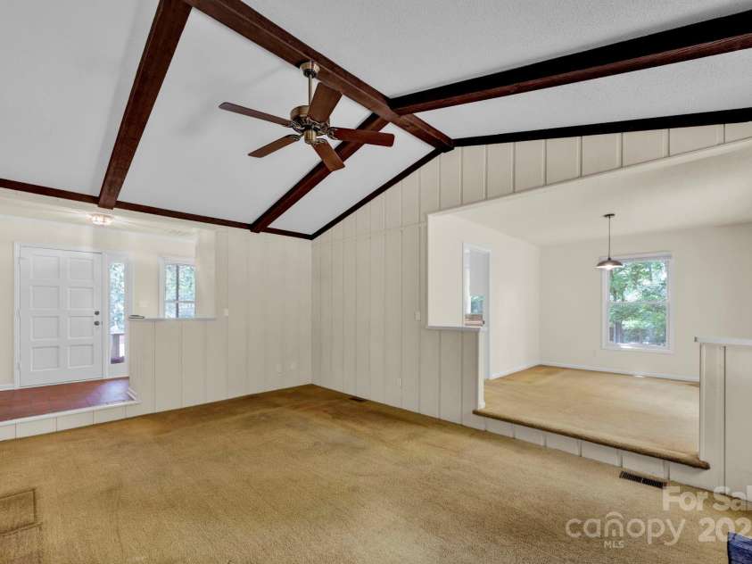 7904 Deep Hollow Court, Charlotte, NC 28226.  MLS# CAR4286796, YatesRealty ID 29980. 