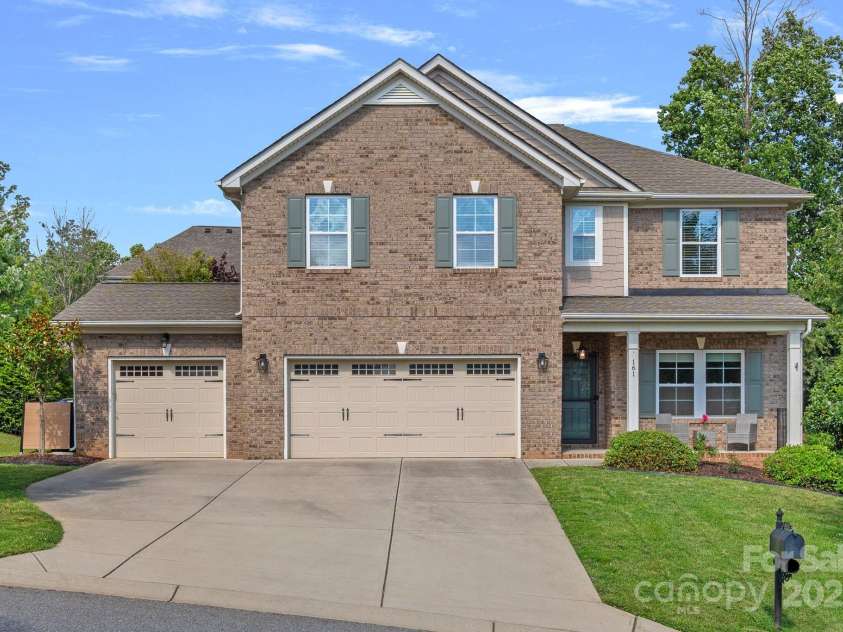 161 Oxford Drive, Mooresville, NC 28115.  MLS# CAR4281001, YatesRealty ID 29981. 