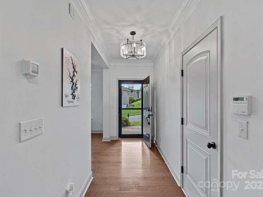 161 Oxford Drive, Mooresville, NC 28115.  MLS# CAR4281001, YatesRealty ID 29981. 