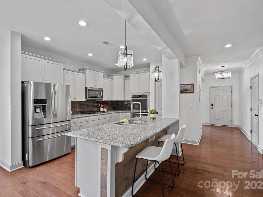 161 Oxford Drive, Mooresville, NC 28115.  MLS# CAR4281001, YatesRealty ID 29981. 