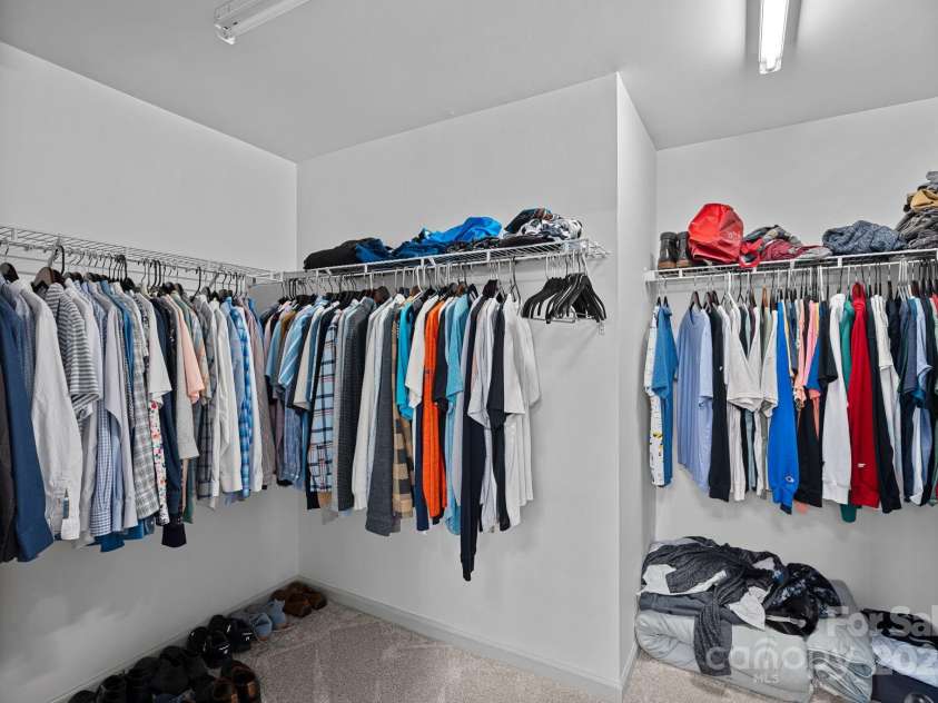 161 Oxford Drive, Mooresville, NC 28115.  MLS# CAR4281001, YatesRealty ID 29981. 