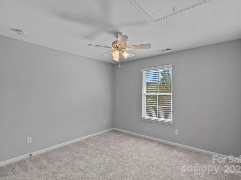 161 Oxford Drive, Mooresville, NC 28115.  MLS# CAR4281001, YatesRealty ID 29981. 