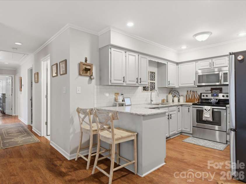 4720 Grey Moss Drive, Lake Wylie, SC 29710.  MLS# CAR4391554, YatesRealty ID 29981. 
