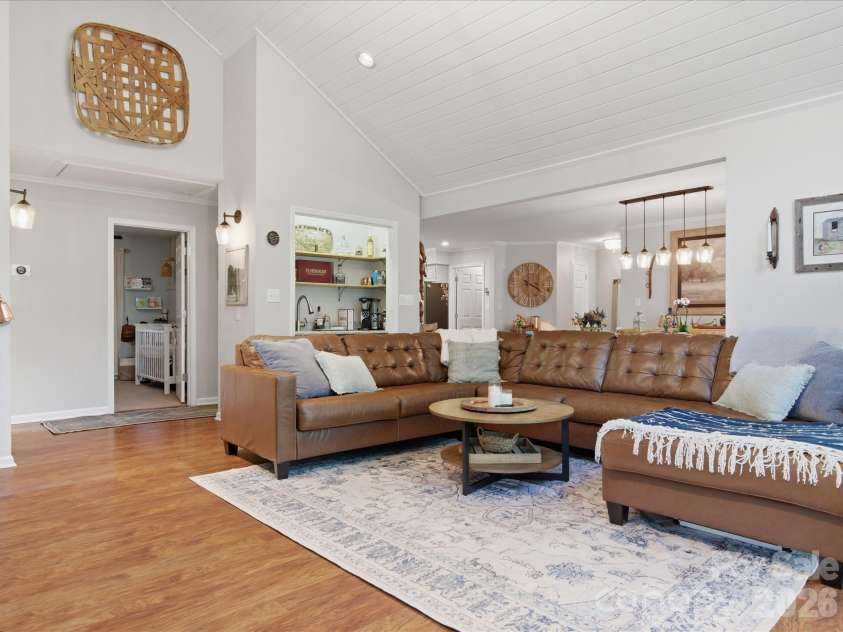 4720 Grey Moss Drive, Lake Wylie, SC 29710.  MLS# CAR4391554, YatesRealty ID 29981. 