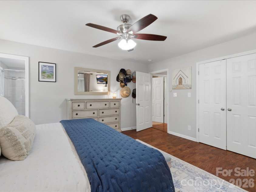 4720 Grey Moss Drive, Lake Wylie, SC 29710.  MLS# CAR4391554, YatesRealty ID 29981. 