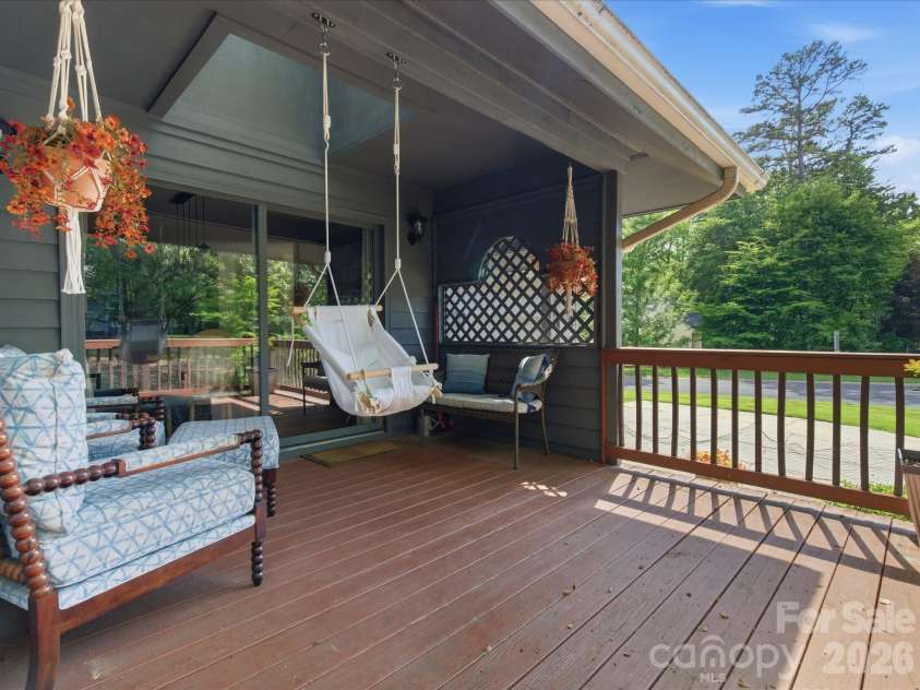 4720 Grey Moss Drive, Lake Wylie, SC 29710.  MLS# CAR4391554, YatesRealty ID 29981. 