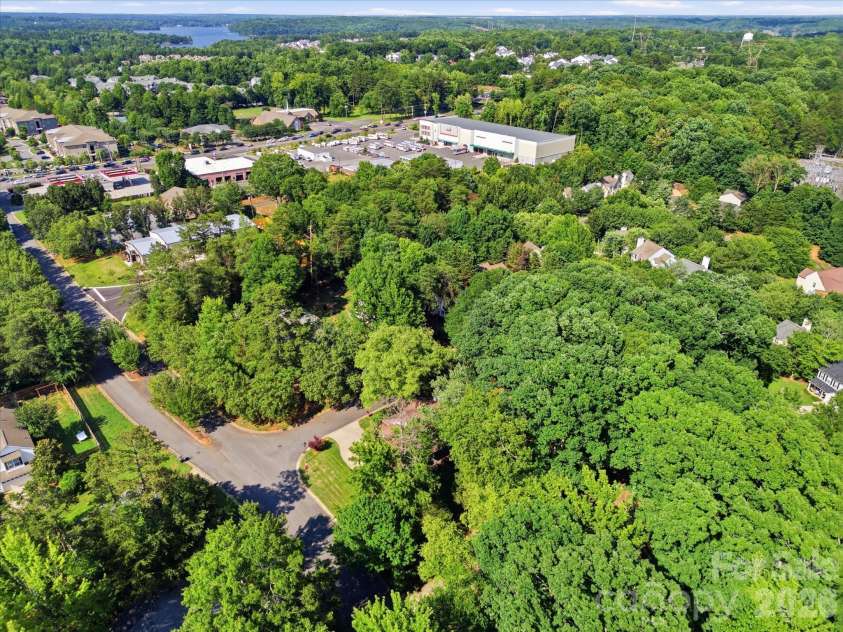 4720 Grey Moss Drive, Lake Wylie, SC 29710.  MLS# CAR4391554, YatesRealty ID 29981. 