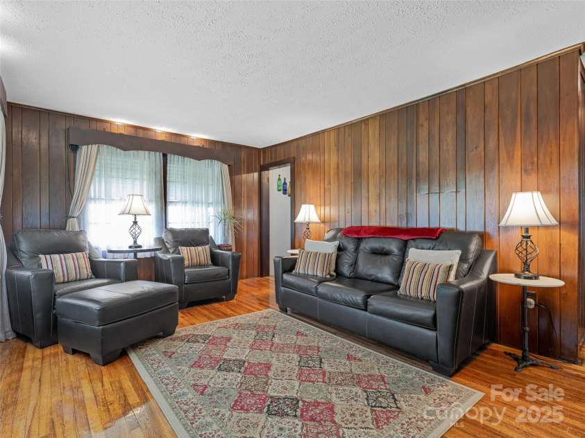 10 Old Pisgah Highway, Candler, NC 28715.  MLS# CAR4278929, YatesRealty ID 29982. 