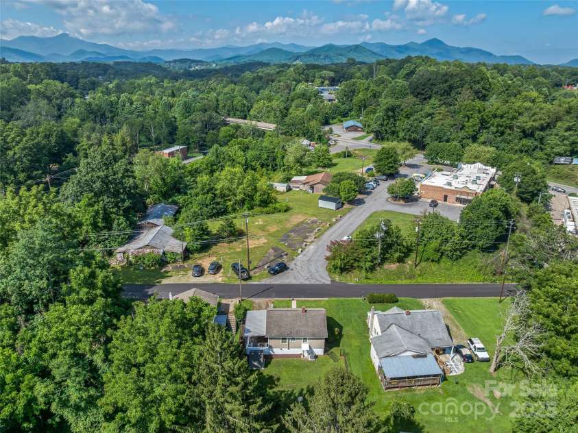10 Old Pisgah Highway, Candler, NC 28715.  MLS# CAR4278929, YatesRealty ID 29982. 