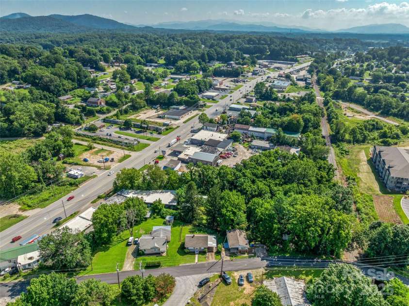 10 Old Pisgah Highway, Candler, NC 28715.  MLS# CAR4278929, YatesRealty ID 29982. 