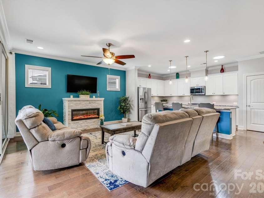 6119 Raven Rock Drive, Denver, NC 28037.  MLS# CAR4390719, YatesRealty ID 29982. 