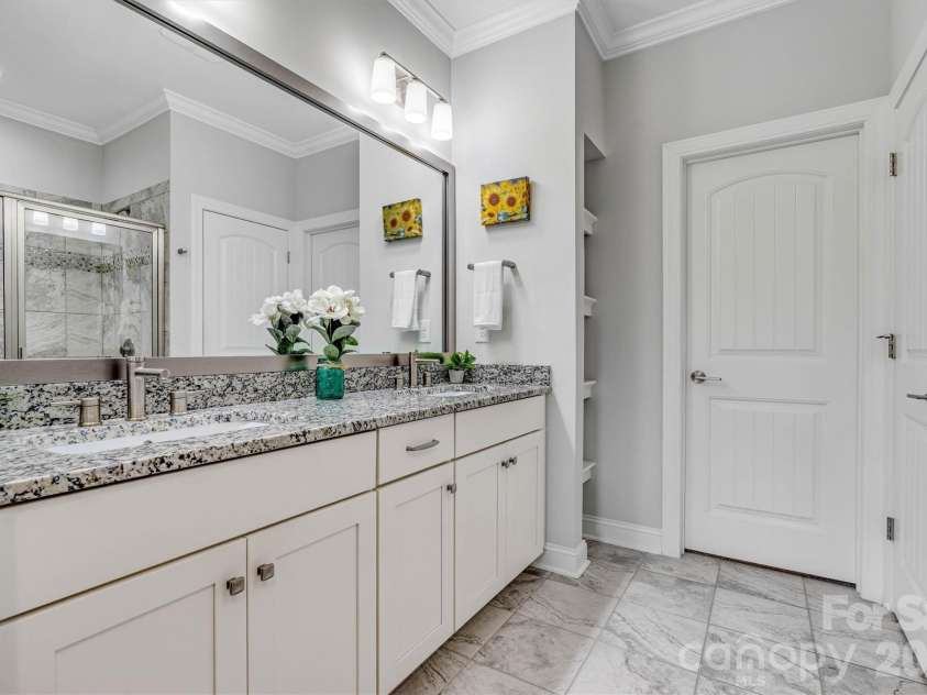 6119 Raven Rock Drive, Denver, NC 28037.  MLS# CAR4390719, YatesRealty ID 29982. 