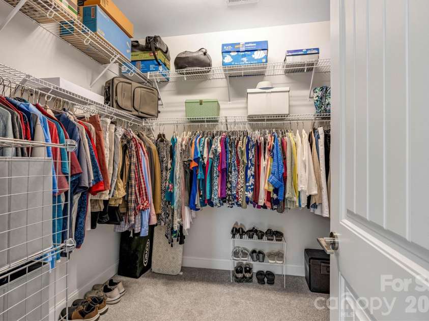 6119 Raven Rock Drive, Denver, NC 28037.  MLS# CAR4390719, YatesRealty ID 29982. 