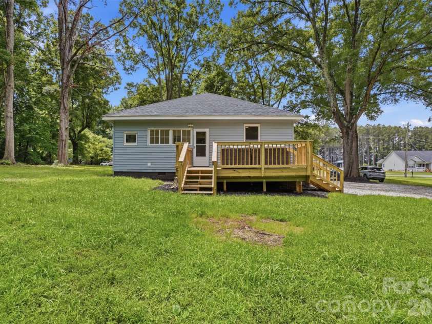 501 Rawlsville Road, Rock Hill, SC 29730.  MLS# CAR4386411, YatesRealty ID 29984. 