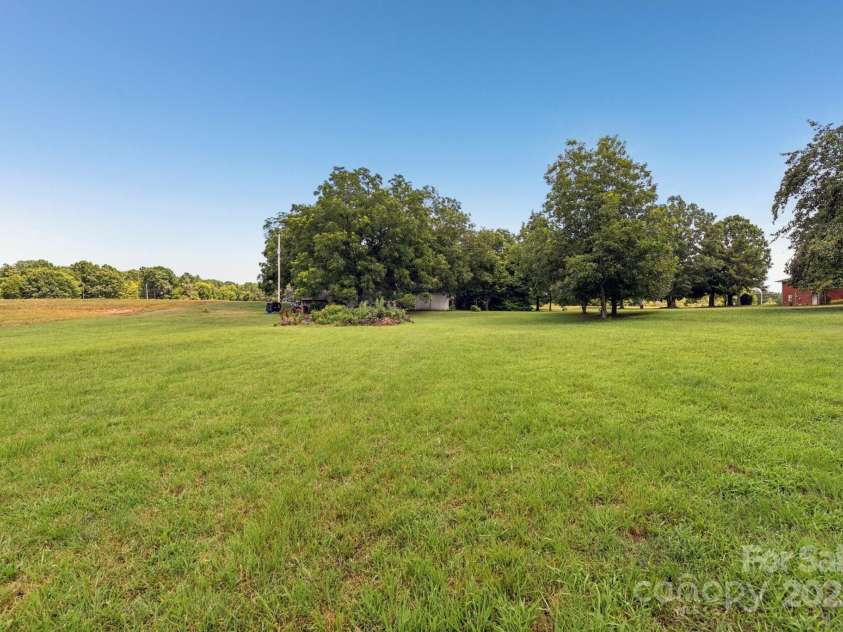 9454 Flowes Store Road, Midland, NC 28107.  MLS# CAR4283578, YatesRealty ID 29984. 