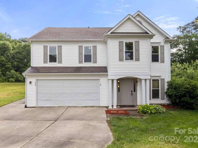 100 Brookstone Drive, Mount Holly, NC 28120.  MLS# CAR4256317, YatesRealty ID 29985. 