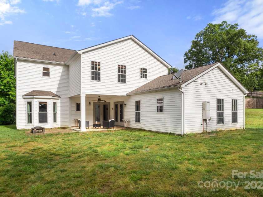 100 Brookstone Drive, Mount Holly, NC 28120.  MLS# CAR4256317, YatesRealty ID 29985. Back Patio