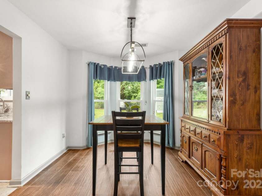 100 Brookstone Drive, Mount Holly, NC 28120.  MLS# CAR4256317, YatesRealty ID 29985. Dining Rm