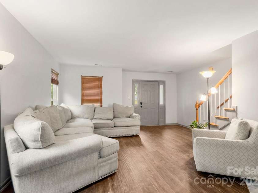 100 Brookstone Drive, Mount Holly, NC 28120.  MLS# CAR4256317, YatesRealty ID 29985. Main House Living Rm