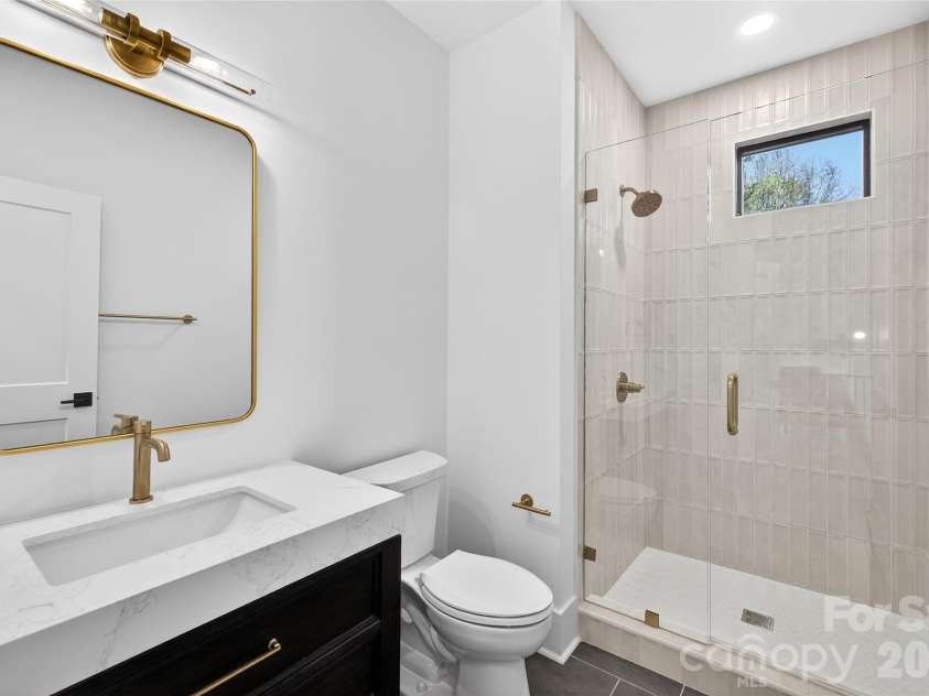 1209 Meadowood Lane, Charlotte, NC 28211.  MLS# CAR4310697, YatesRealty ID 29985. 