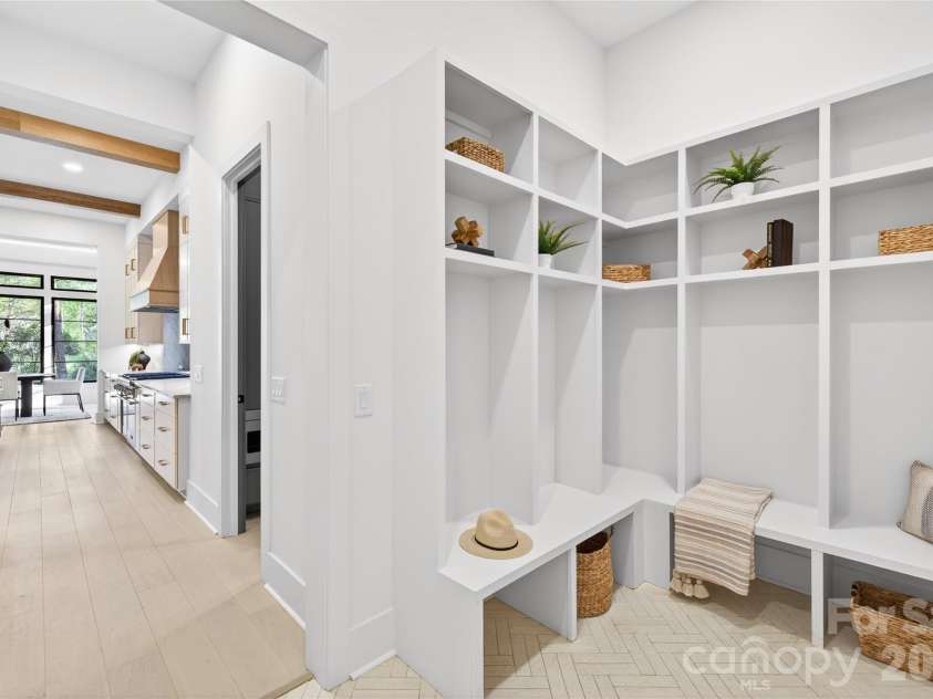 1209 Meadowood Lane, Charlotte, NC 28211.  MLS# CAR4310697, YatesRealty ID 29985. Drop Zone