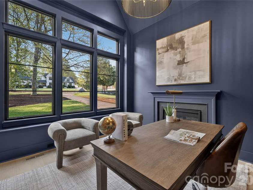 1209 Meadowood Lane, Charlotte, NC 28211.  MLS# CAR4310697, YatesRealty ID 29985. Study