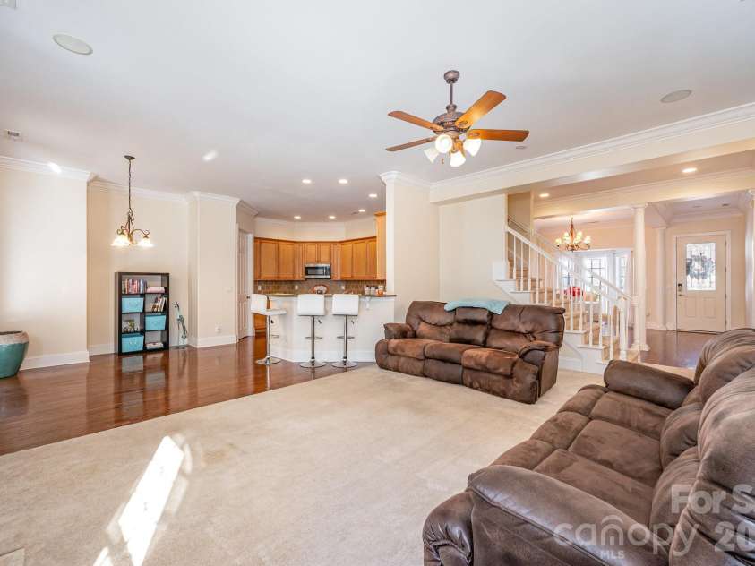 4132 Belle Meade Circle, Belmont, NC 28012.  MLS# CAR4316007, YatesRealty ID 29986. 