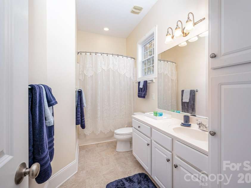 4132 Belle Meade Circle, Belmont, NC 28012.  MLS# CAR4316007, YatesRealty ID 29986. 