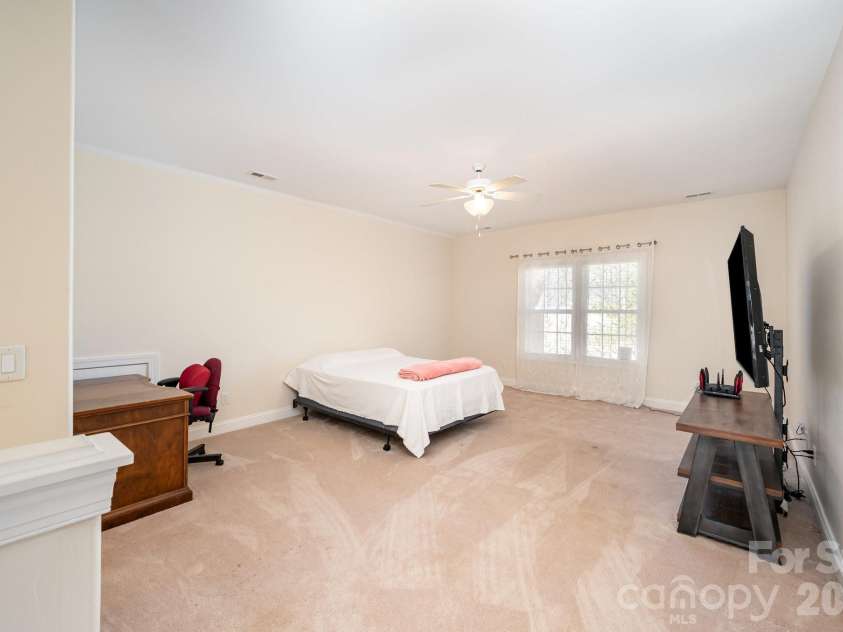4132 Belle Meade Circle, Belmont, NC 28012.  MLS# CAR4316007, YatesRealty ID 29986. 