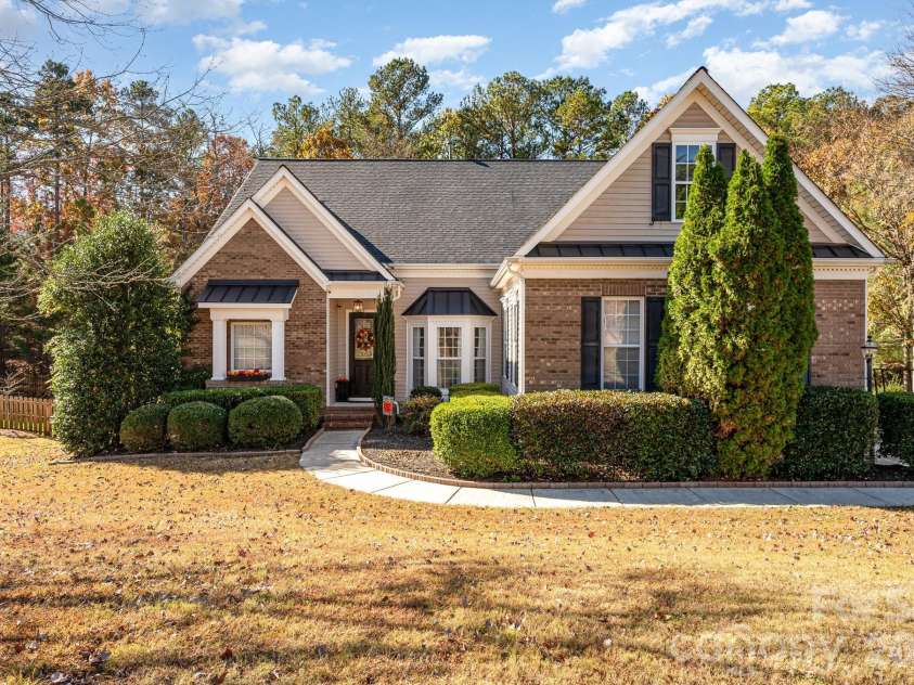 4132 Belle Meade Circle, Belmont, NC 28012.  MLS# CAR4316007, YatesRealty ID 29986. 