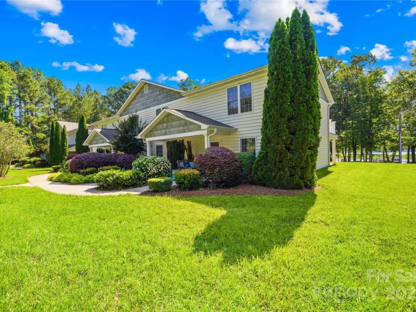 49009 Dockside Lane, Albemarle, NC 28001.  MLS# CAR4267045, YatesRealty ID 29986. 