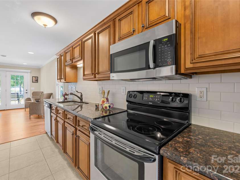 49009 Dockside Lane, Albemarle, NC 28001.  MLS# CAR4267045, YatesRealty ID 29986. 