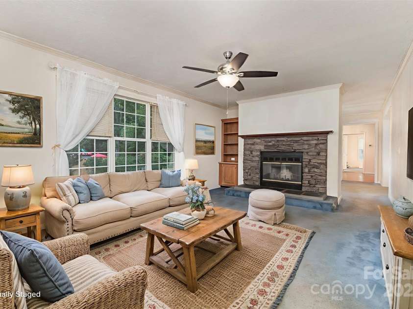 10624 Knox Avenue, Matthews, NC 28105.  MLS# CAR4283123, YatesRealty ID 29987. Virtually staged