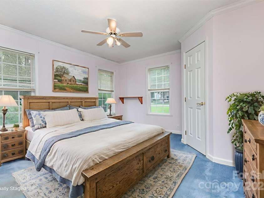 10624 Knox Avenue, Matthews, NC 28105.  MLS# CAR4283123, YatesRealty ID 29987. Virtually staged