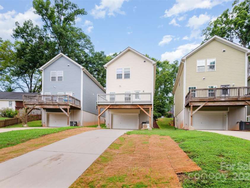 12212 Huntersville Concord Road, Huntersville, NC 28078.  MLS# CAR4287401, YatesRealty ID 29988. 