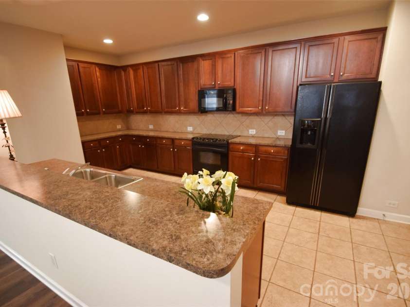 6631 Old Magnolia Lane, Mint Hill, NC 28227.  MLS# CAR4414189, YatesRealty ID 29988. 