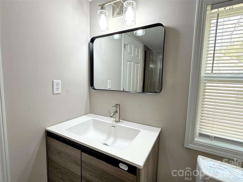 1332 Poplar Glen Drive, Kannapolis, NC 28083.  MLS# CAR4362783, YatesRealty ID 29989. 