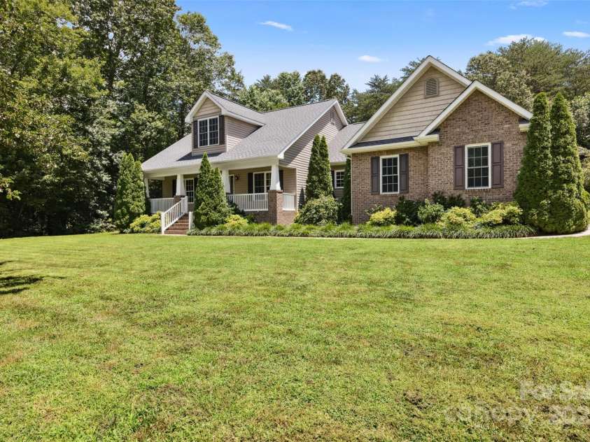 288 Grapevine Circle, Taylorsville, NC 28681.  MLS# CAR4276575, YatesRealty ID 29989. 