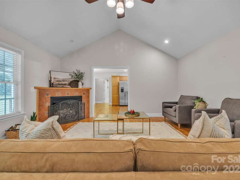 288 Grapevine Circle, Taylorsville, NC 28681.  MLS# CAR4276575, YatesRealty ID 29989. 