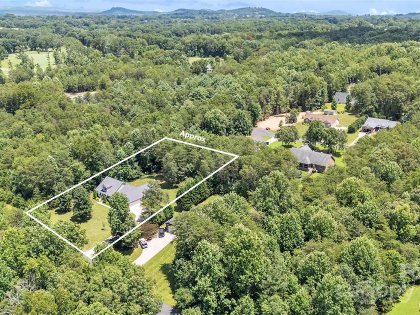 288 Grapevine Circle, Taylorsville, NC 28681.  MLS# CAR4276575, YatesRealty ID 29989. 