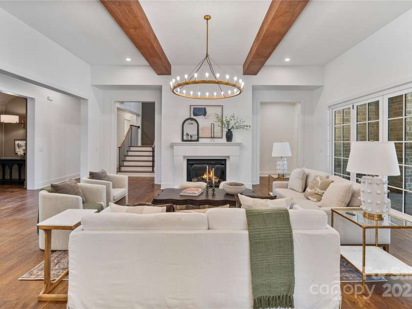 238 Canterbury Road, Charlotte, NC 28211.  MLS# CAR4239447, YatesRealty ID 2999. 