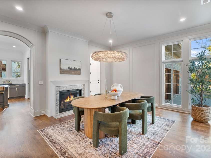 238 Canterbury Road, Charlotte, NC 28211.  MLS# CAR4239447, YatesRealty ID 2999. 