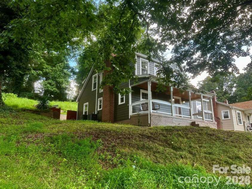 404 Huffman Street, Morganton, NC 28655.  MLS# CAR4353788, YatesRealty ID 2999. 