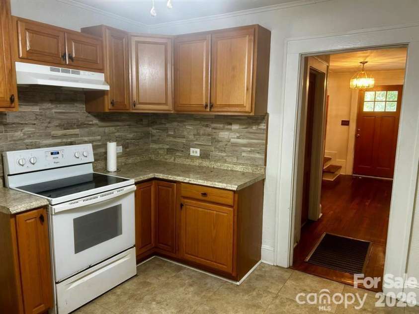 404 Huffman Street, Morganton, NC 28655.  MLS# CAR4353788, YatesRealty ID 2999. 