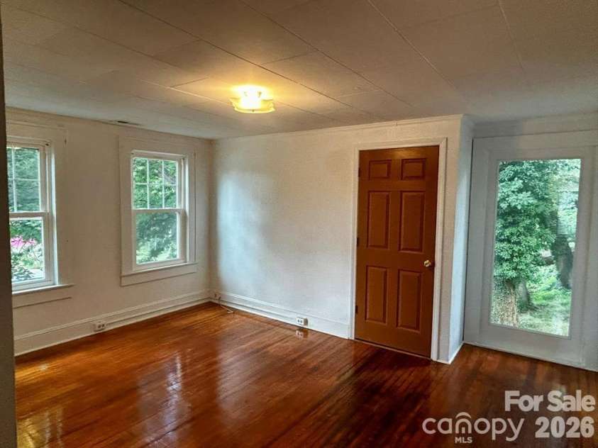 404 Huffman Street, Morganton, NC 28655.  MLS# CAR4353788, YatesRealty ID 2999. 