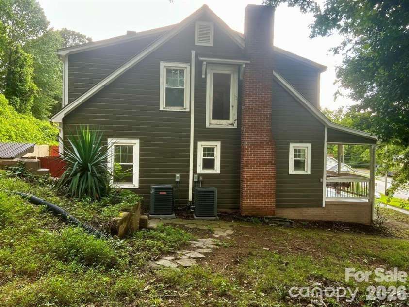 404 Huffman Street, Morganton, NC 28655.  MLS# CAR4353788, YatesRealty ID 2999. 