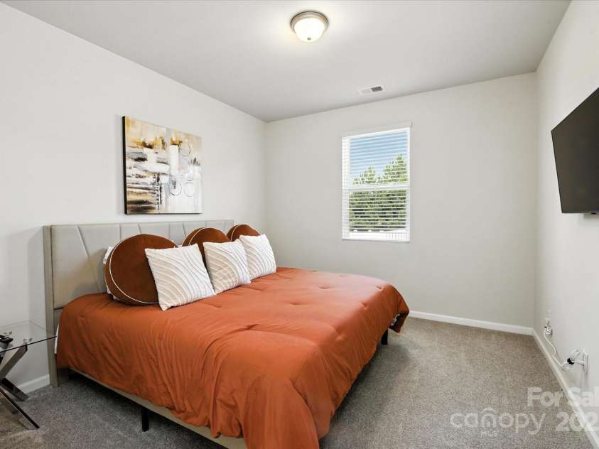 3304 Cheyney Park Drive, Charlotte, NC 28269.  MLS# CAR4279743, YatesRealty ID 29990. Additional Bedroom